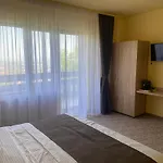 Villa Bellestay *