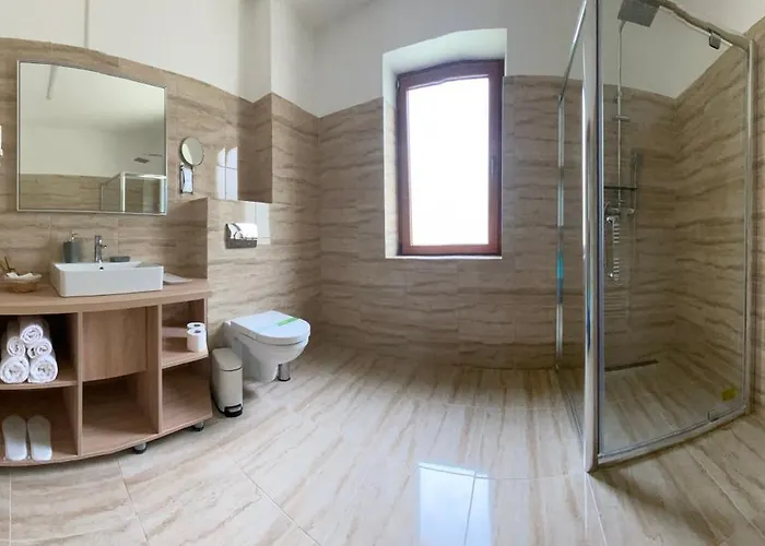 Bellestay * Брашов